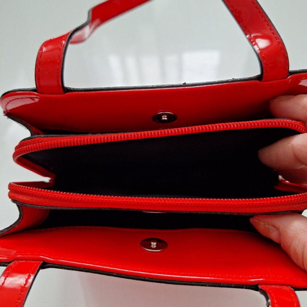 Guess Patent Red Square Mini Hand Bag - Picture 4 of 8